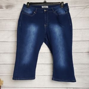 UWD Premium Denim Capri‎ Cropped Solid Color Denim Jeans 17